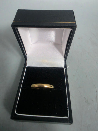18CT Gold Wedding Band 2.3G 750 Size P