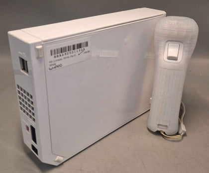 Wii Console, White (No Game), Unboxed, with controller, nunchuck and leads