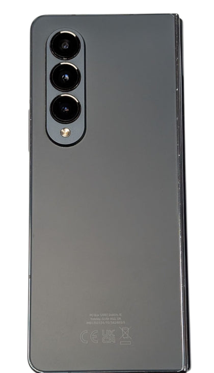 BLACK FRIDAY SALE Samsung Galaxy Z Fold4 256GB with Case and S-Pen *Unboxed*