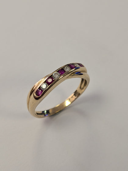 9ct Gold Pink & Clear Stone Ring Size O 1/2