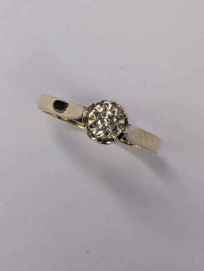 9ct gold diamond ring size p