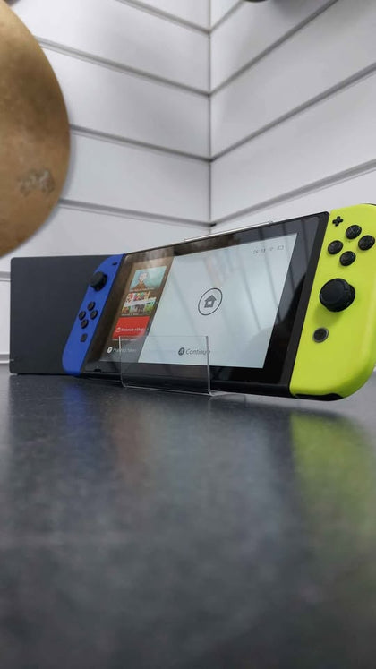 PRE OWNED, SWITCH CONSOLE, 32GB, HAC-001-01, BLUE AND YELLOW CON, DOCK, BOXED