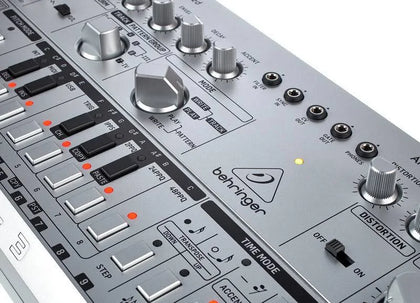 Behringer TD-3-SR Analog Bass Line Synthesizer, B Boxed