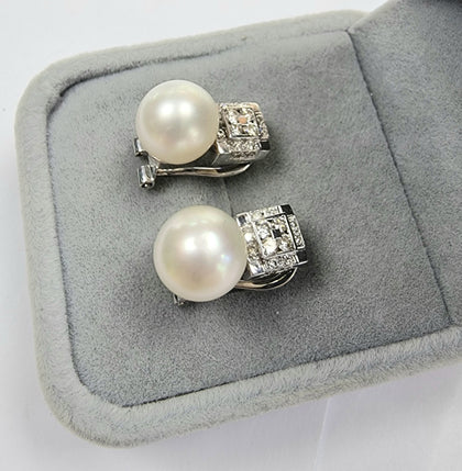 18ct White Gold Diamond/Pearl Earrings
