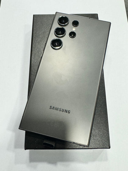 Galaxy S24 Ultra 256GB - Black - Unlocked - OPENED IN STORE!