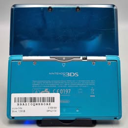 Nintendo 3DS in Aqua with Charger .