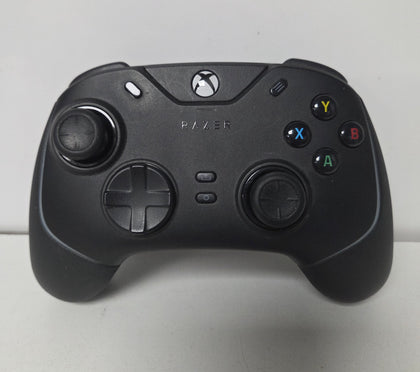Razer Wolverine V2 - Wired Gaming Controller for Xbox Series X|S/One & PC