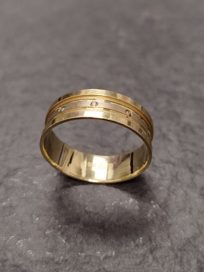 14ct Yellow Gold Modern Design Band Ring - Size W