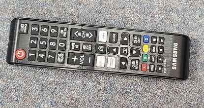 Samsung 65 Inch UE65U7000FK Smart 4K UHD HDR LED TV - With Remote