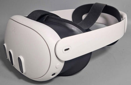 Meta Quest 3 VR Headset (With Controllers) - 128GB
