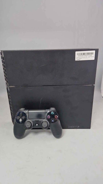 PLAYSTATION 4 500GB CONSOLE WITH WIRES AND CONTROLLER