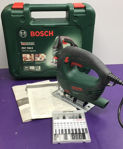 **CASED** BOSCH PST 700E - 500W Jigsaw **Wired** inc. Start-up Guide & Blades.