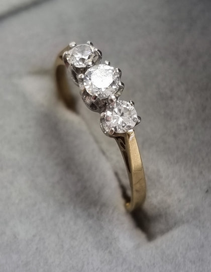 9ct Gold 3 Stone Diamond Ring 0.50ct Size N