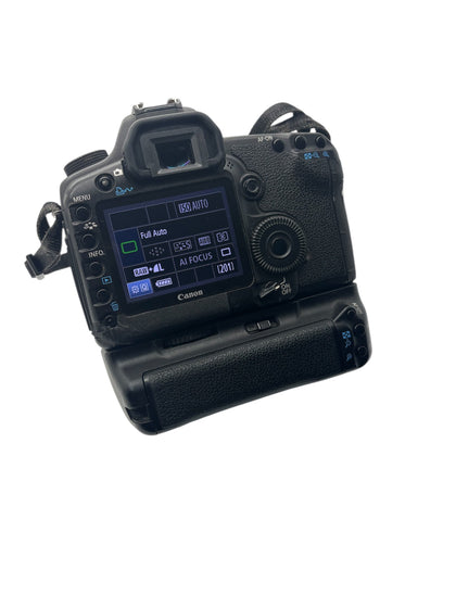 Canon EOS 5D Mark II Camera - 80-200mm