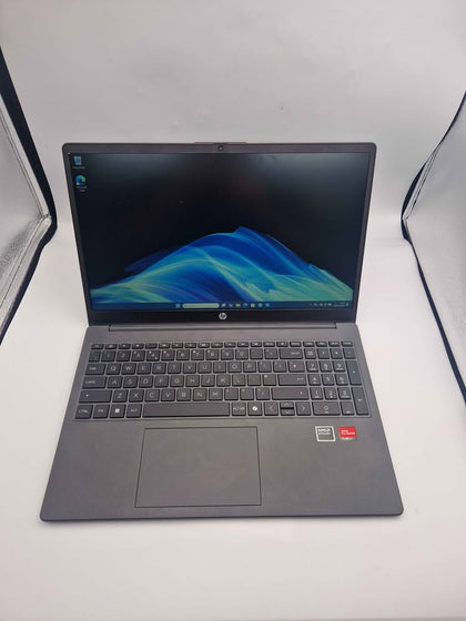 HP 14-EM0018 Laptop – AMD Athlon Silver 7120U – 8GB RAM – 128GB SSD – 14