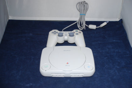 Sony Playstation 1 Slim.