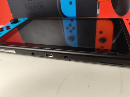 Nintendo Switch - Neon - Boxed - Gt Yarmouth