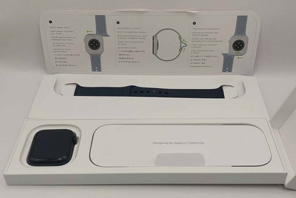 · Apple Watch SE 3rd Gen (GPS) midnight aluminium 40mm Boxed with charger & strap