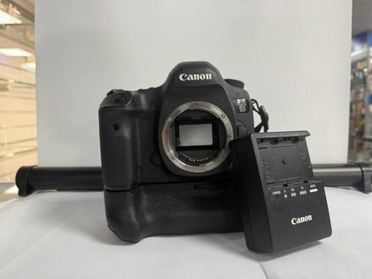 Canon eo5 5d mark 3 (BODY ONLY) ( UNBOXED) **wythenshawe**