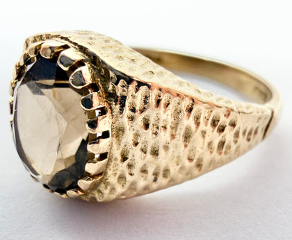 9ct yellow gold Smoky Quartz signet style ring size O