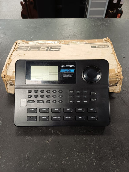 Yamaha QY700 Music Sequencer Workstation