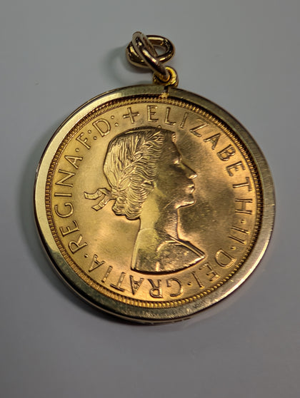 1963 FULL SOVEREIGN COIN WITH 9CT GOLD MOUNT