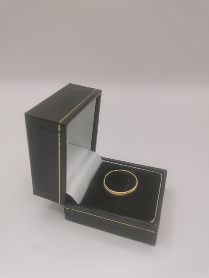 22K Gold Ring 4.3G Hallmarked(375) and Tested