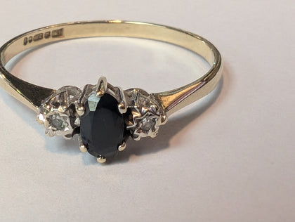 9CT GOLD DIAMOND  RING WITH BLACK STONE PRESTON STORE