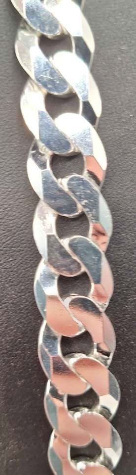 *BRAND NEW* 925 Sterling Silver Thick Curb Chain Necklace - Weight 129.7 Grams - Length 24