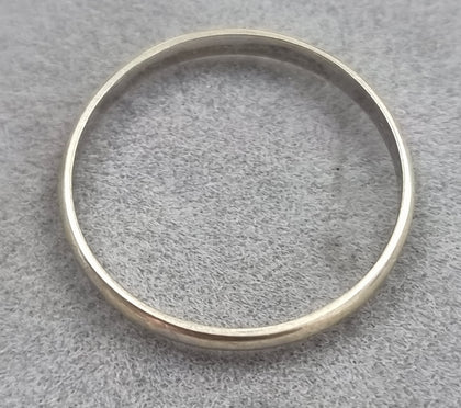 9ct White Gold Band Size O1/2