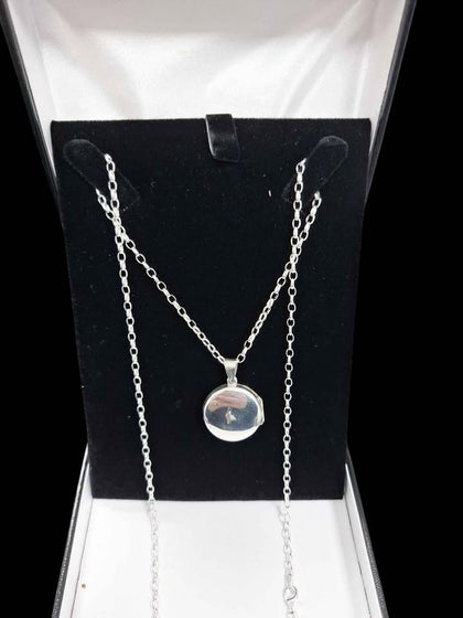 BRAND NEW SILVER CHAIN WITH LOCKET