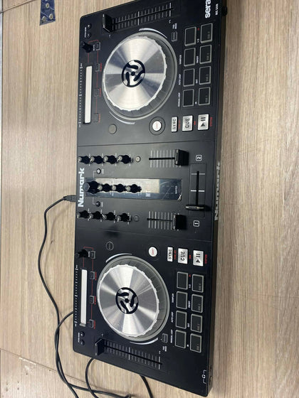 Numark mixtrack pro 3