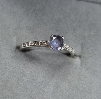 9ct Gold Solitaire Tanzanite Diamond Ring O 1/2