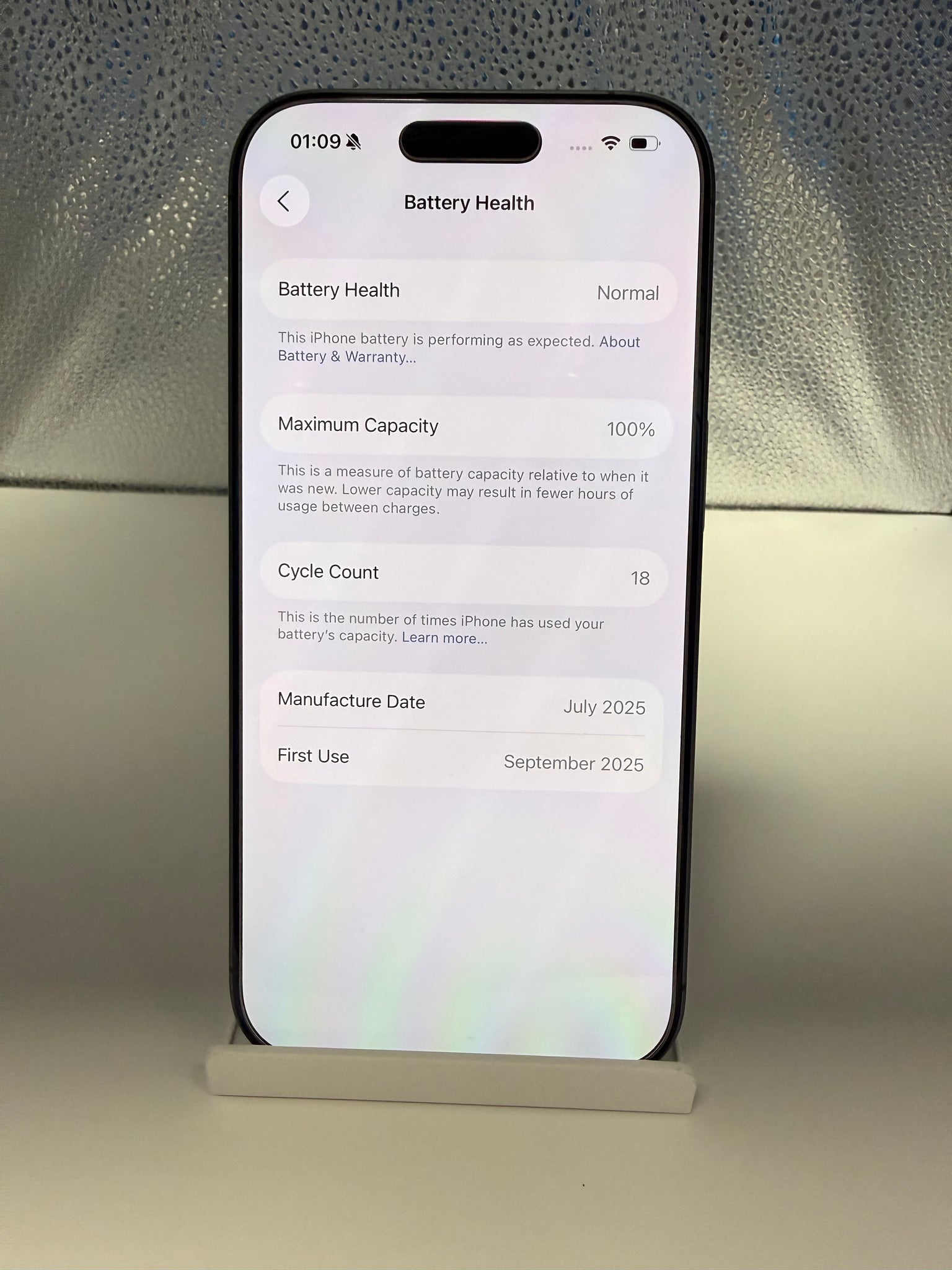 Apple iPhone 17 Black 256GB | Cash Generator Apple iPhone 17 Black 256GB | Cash Generator