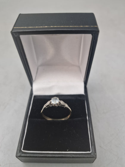 18ct Gold Ring 750 Size O 2.2G