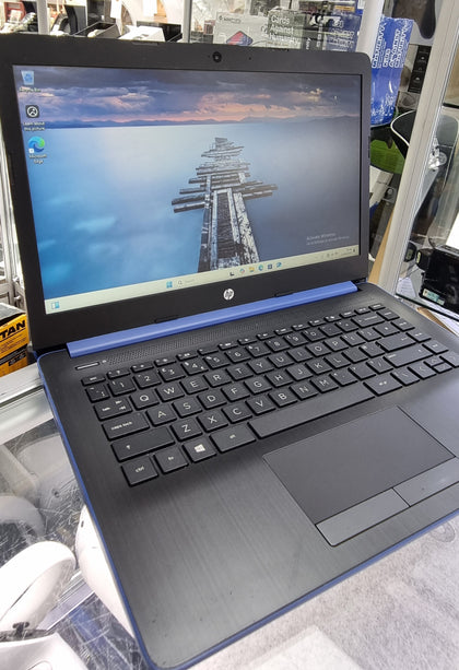 HP Laptop Win 11, 64gb hdd, amd radeon r3, 2.30ghz, 4gb ram