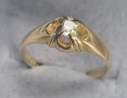18ct Gold Diamond Ring Size Q