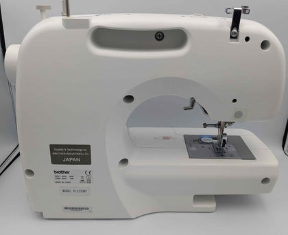 ** collection only **Brother xl-2220ONT sewing machine 64w with Accessories and foot pedal Unboxed white