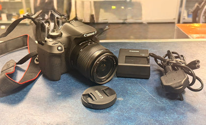 Canon EOS 2000D Black + 18-55mm III