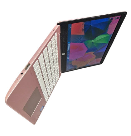 HP Stream 11-AK 64gb laptop - with Charger