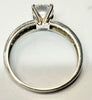 9ct white gold ring with cz stone size P