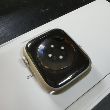 Apple Watch Series 9 (GPS, Starlight Aluminium, WITH STRAP 41mm, Boxed with Original Wire