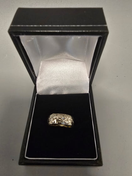 18ct Gold Ring 750 4.2G Size I