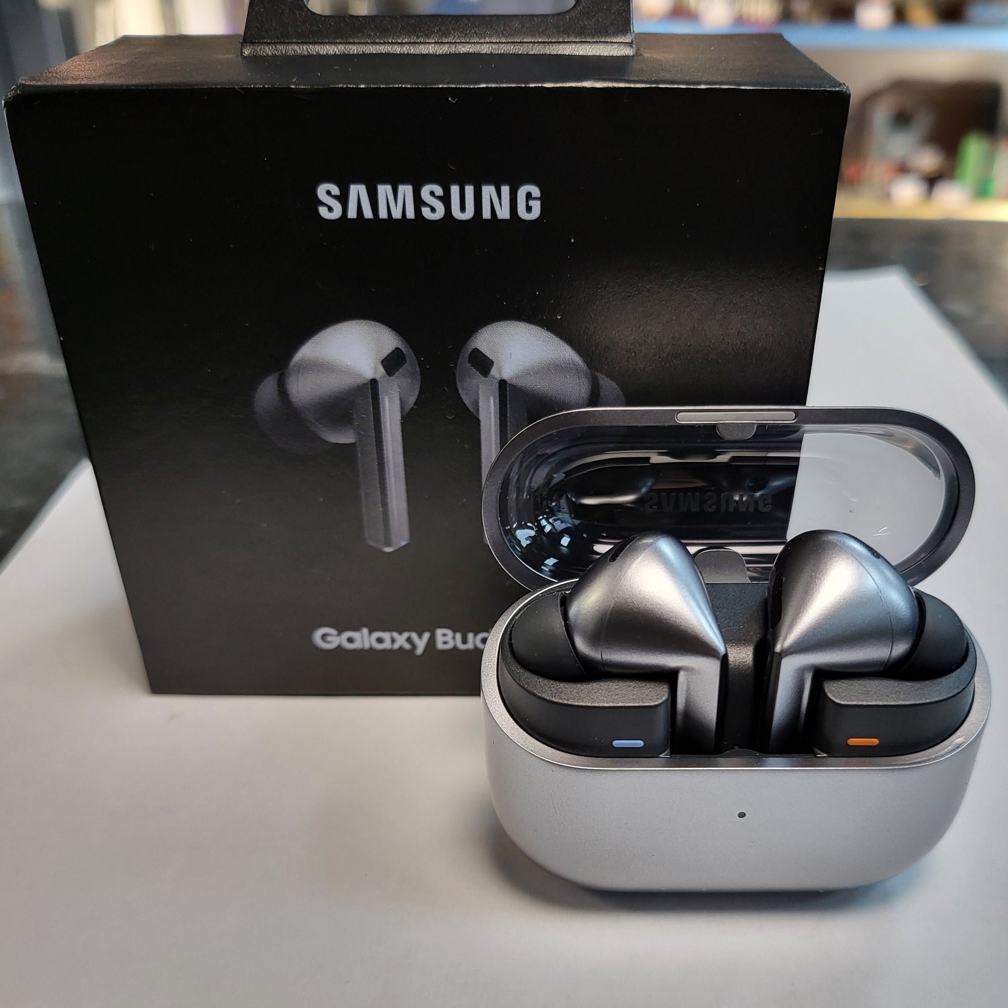 Samsung Galaxy Buds3 Pro- Silver | Cash Generator