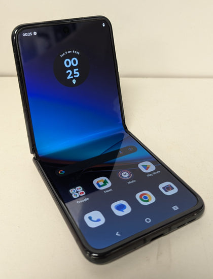 Motorola Razr 40 Ultra 256GB, 16GB Ram Infinite Black - Unlocked
