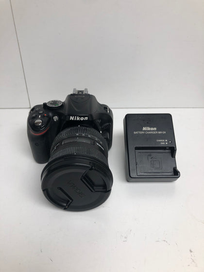 Nikon D5200 + Sigma 10-22mm Lens 24 Month Warranty