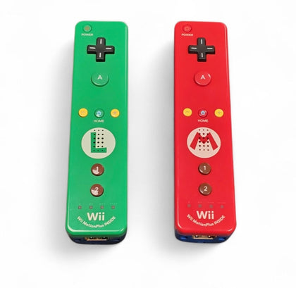 Mario and Luigi Nintendo Wii Controllers**Unboxed**