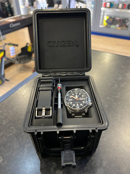 Citizen Automatic Sports Diver Watch With Interchangeable Strap