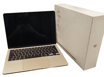 Apple MacBook Air M4 2025 **Boxed**