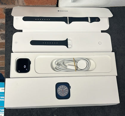 Apple Watch Series 8 CEL 41mm Midnight Aluminium Case with Midnight Sport Band